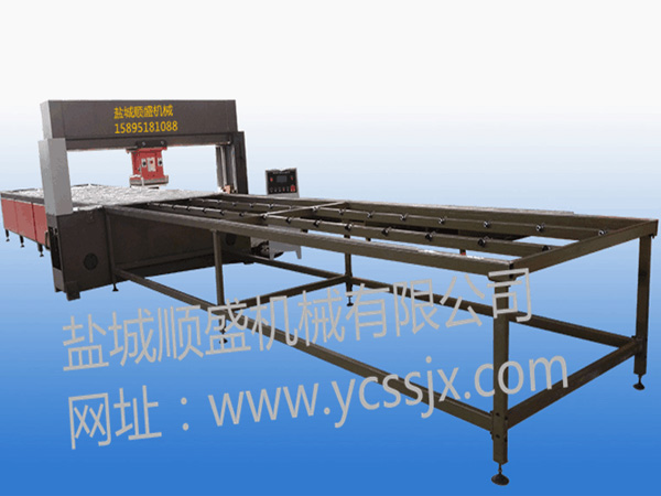 精密四柱龍門移動頭片材電腦數控全自動裁斷機(下料機) 精密四柱龍門移動頭片材電腦數控全自動裁斷機(下料機)